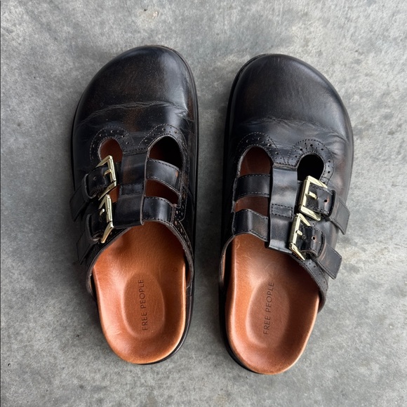 Free People Shoreditch Buckle Mules - Picture 6 of 6